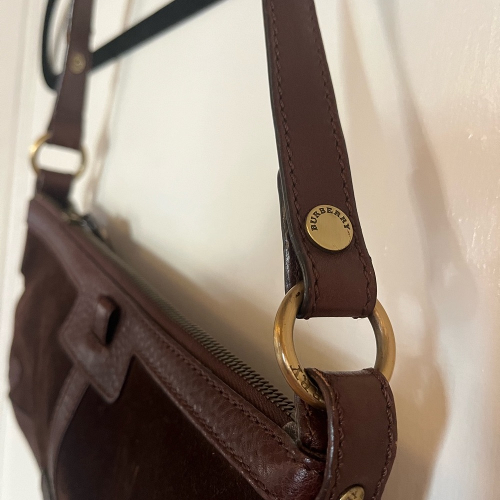 Burberry sued/leather handbag - Picture 3 of 5